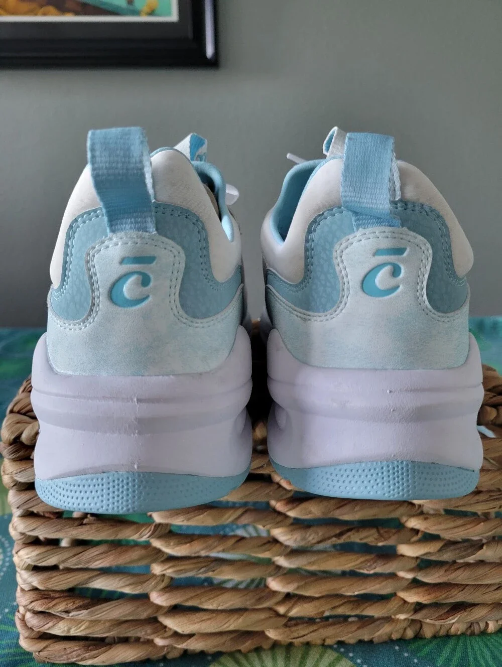 Clove Clove Women's Strada White /Brushed Aqua Athletic Lace up Shoe Size 8.5